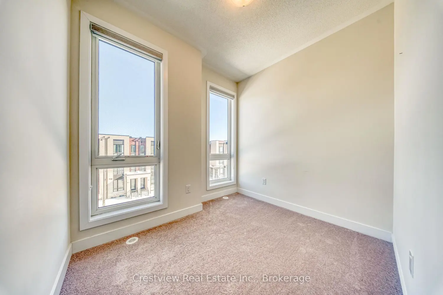 Additional image 12 of 84 Stauffer Crescent