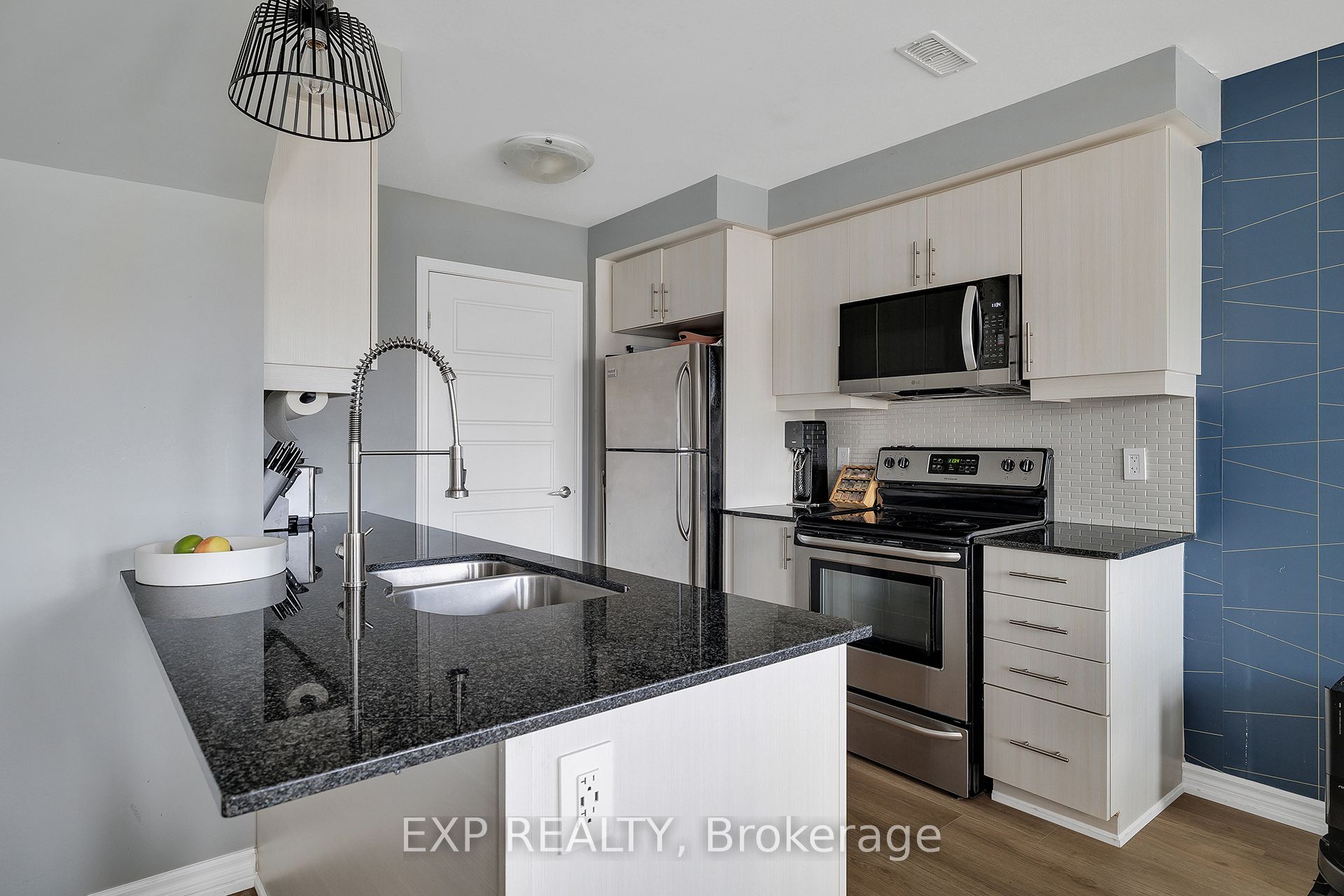 Additional image 5 of 904 Apple Hill Lane, Kitchener, ON, N2R 1P6