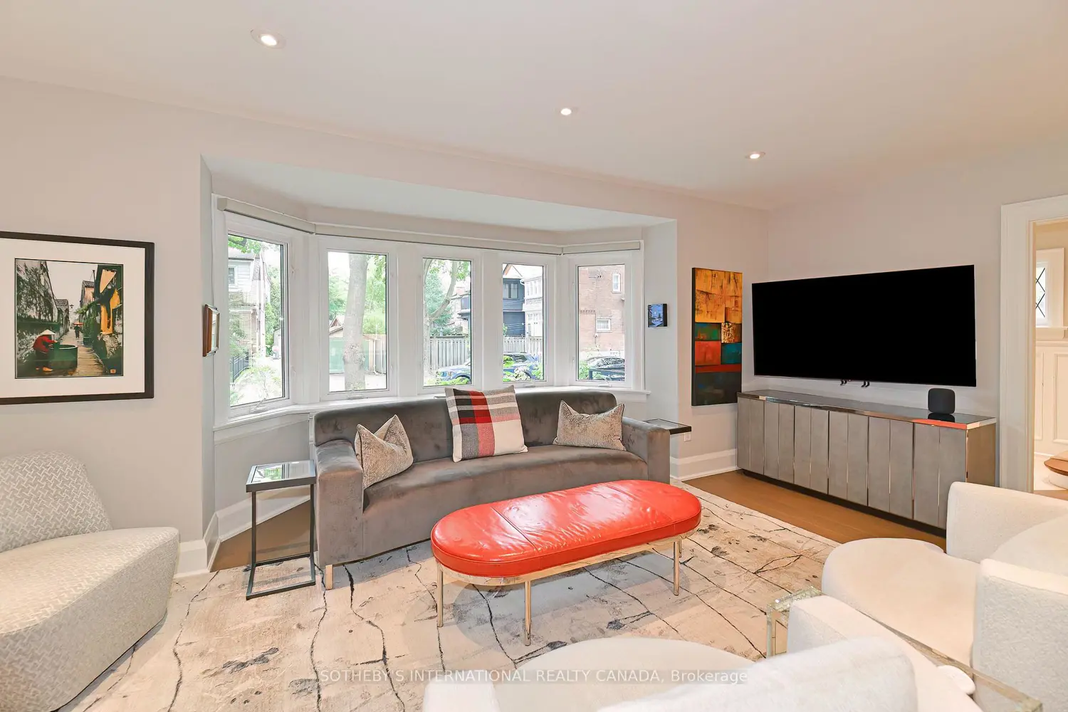 568 Windermere Avenue photo 4