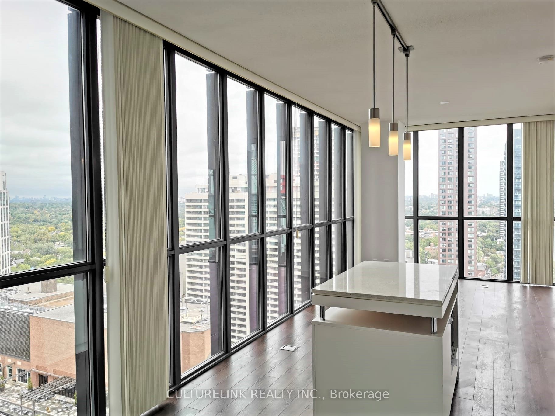 Additional image 4 of 2608-110 Charles Street E, Toronto, ON, M4Y 1T5
