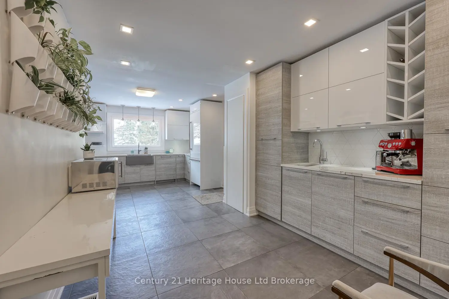 Additional image 8 of 485385 Firehall Road