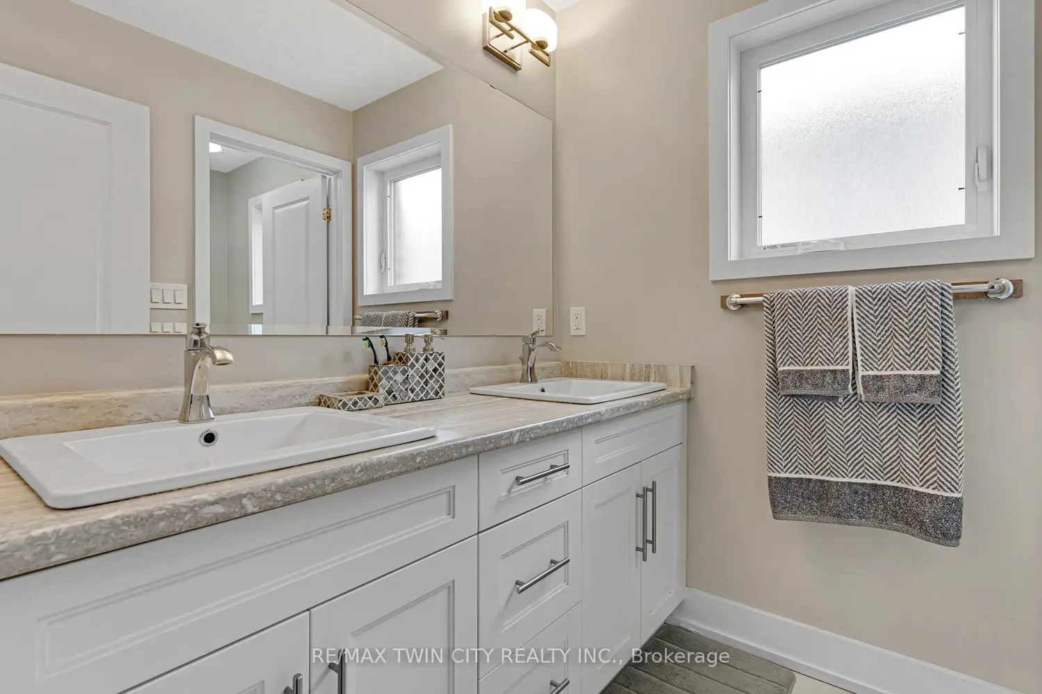 Additional image 10 of 900 Pondcliffe Drive