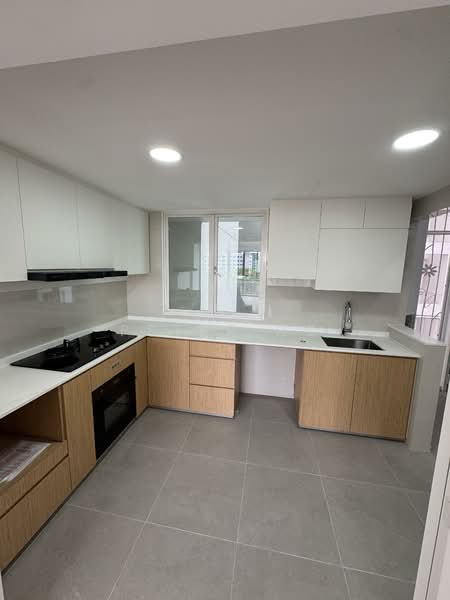 Additional image 3 of 10 Woodleigh Close