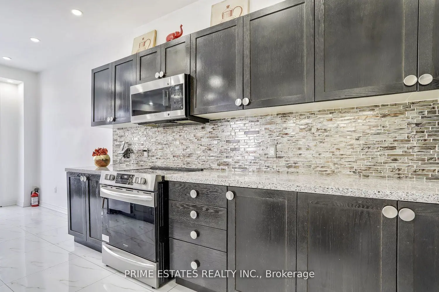 Additional image 7 of 340 Col. Phillips Drive