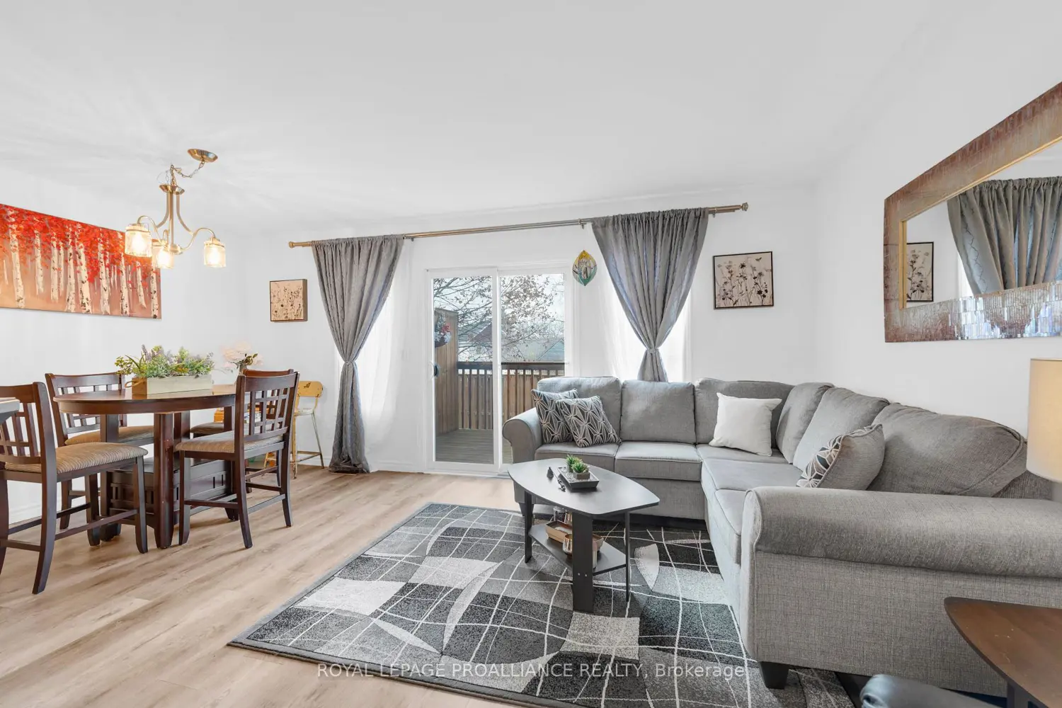 Additional image 3 of 35 Albion Street 37