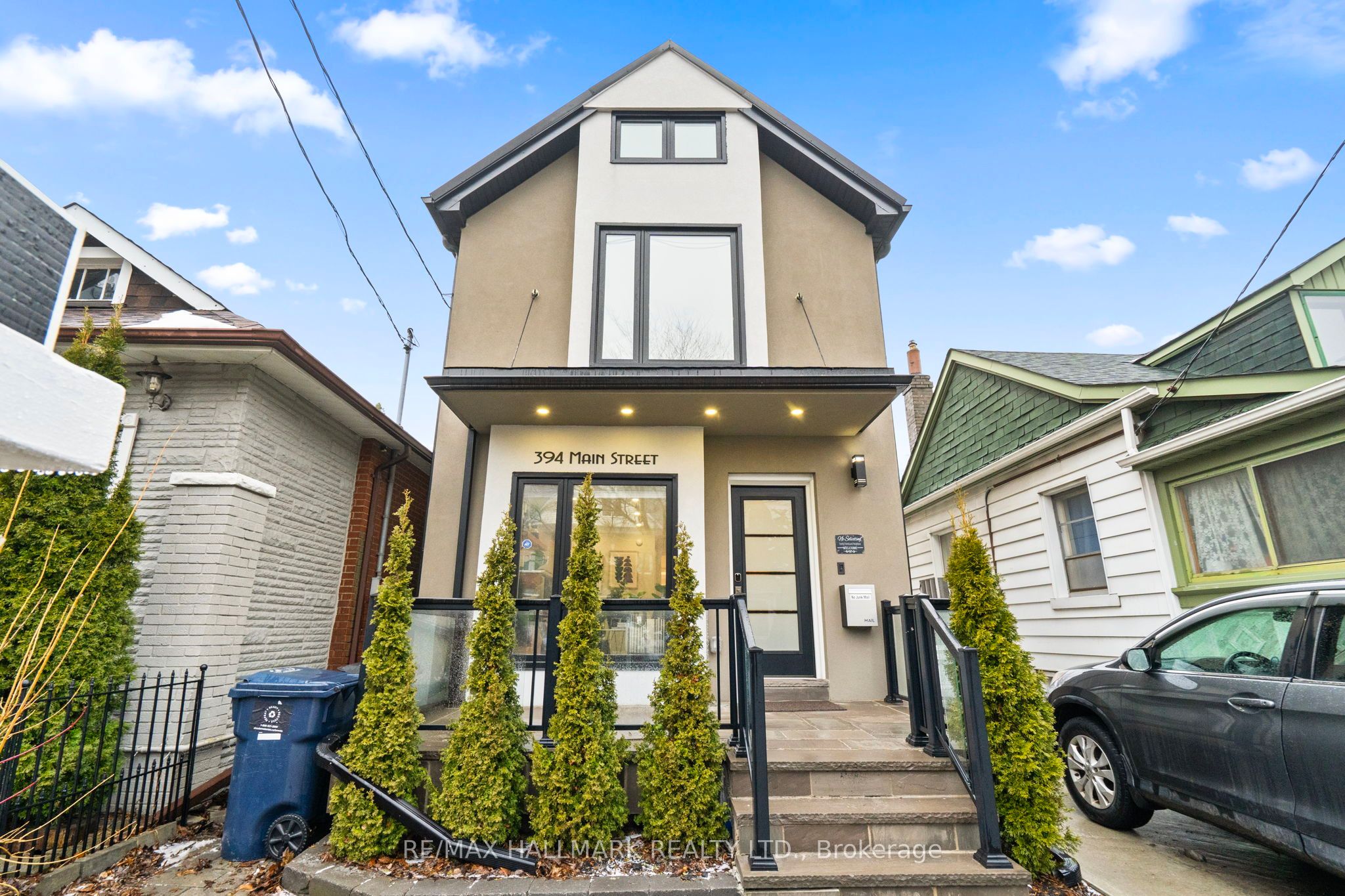 394 Main Street, Toronto, ON, M4C 4X8