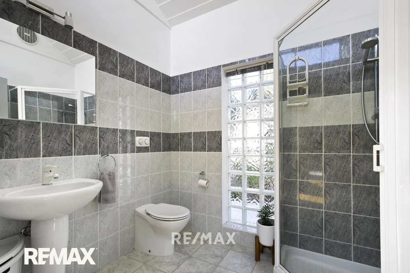 Additional image 24 of 9 Highview Rise, Metung VIC 3904