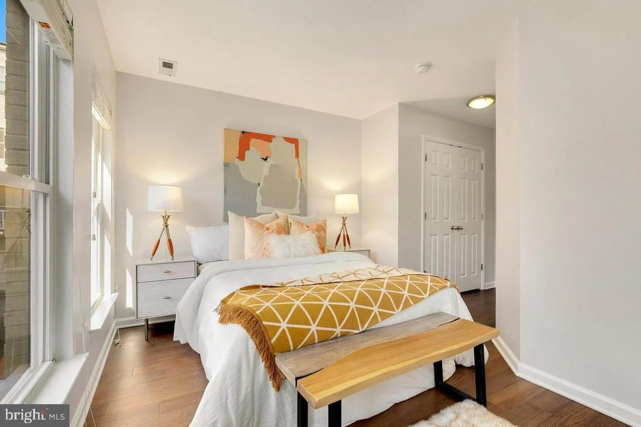 Additional image 38 of 924 4th Street SE, Washington, DC 20003