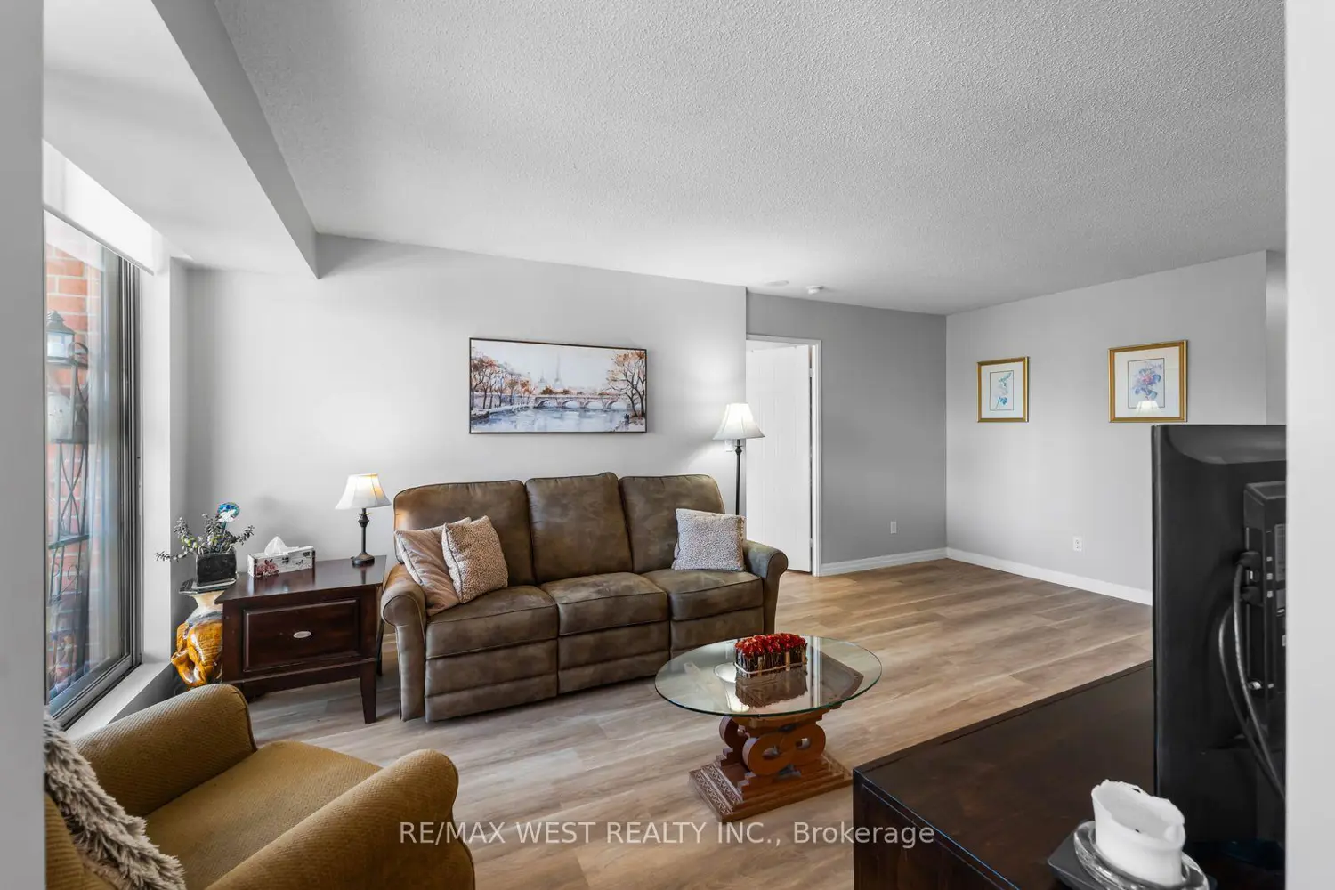 100 Observatory Lane 502 photo 5