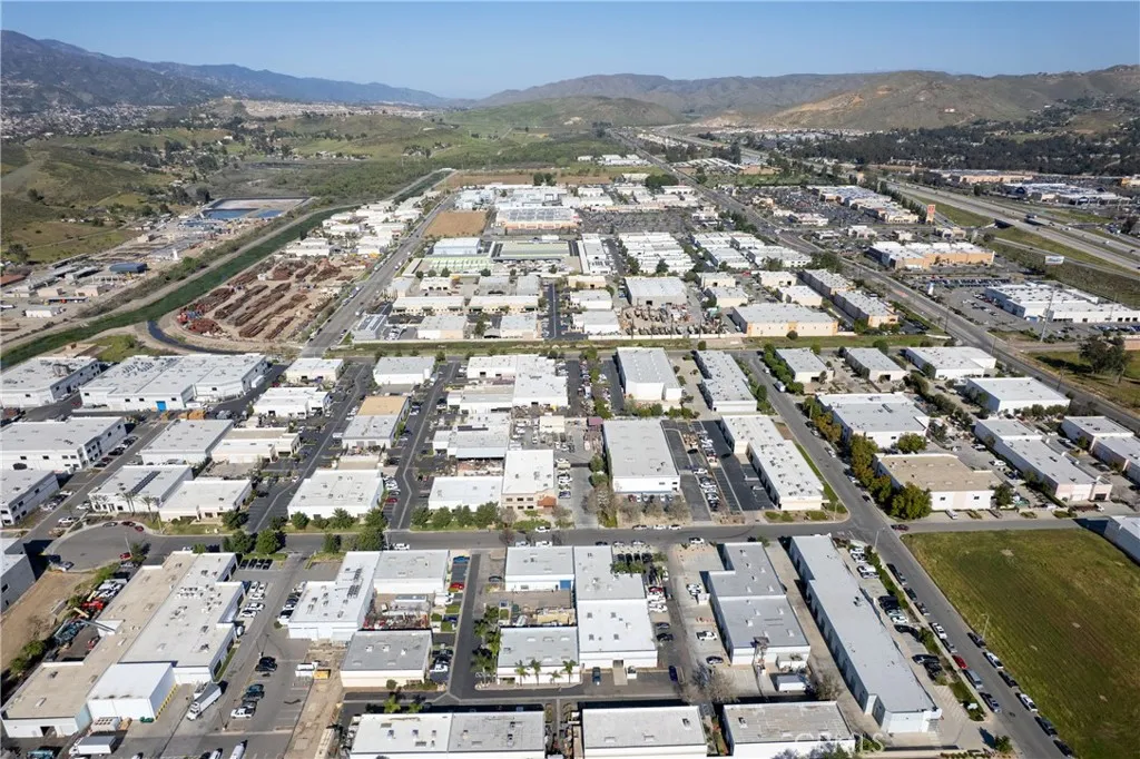 Additional image 23 of 560 Birch St Unit 5, Lake Elsinore, CA 92530