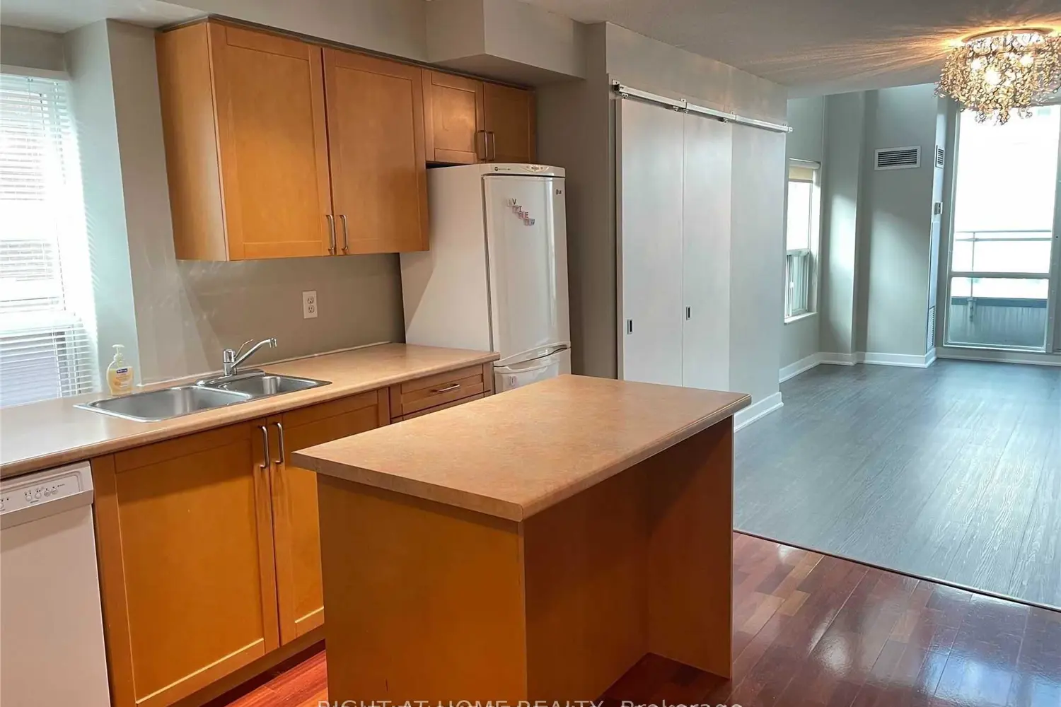 Additional image 11 of 77 Lombard Street 501
