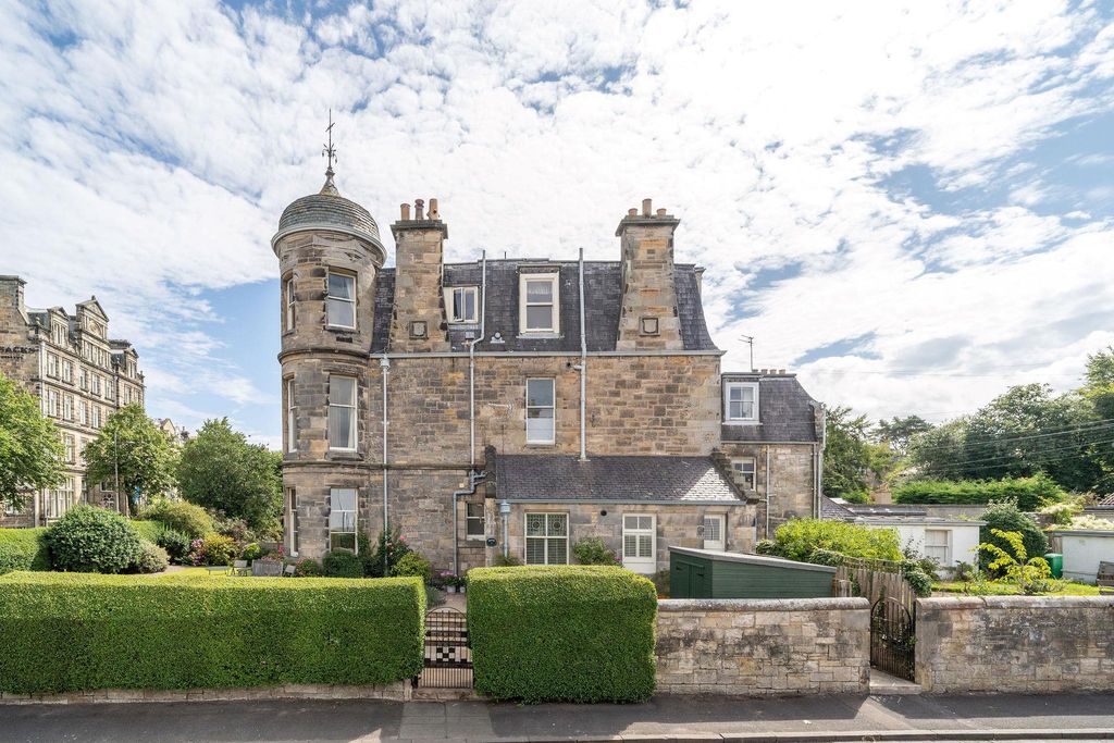3 bed flat for saleWindmill Road, St Andrews KY16.