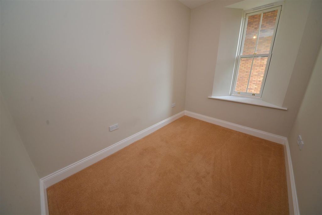 Additional image 16 of 2 bed flat for saleNarberth Road, Tenby SA70
