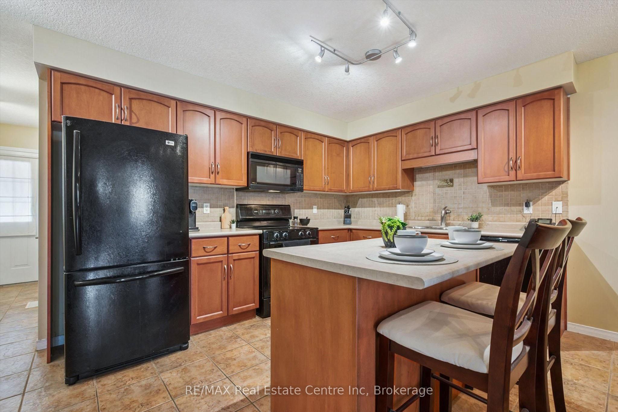 Additional image 3 of 38-210 Dawn Avenue, Guelph, ON, N1G 5L5