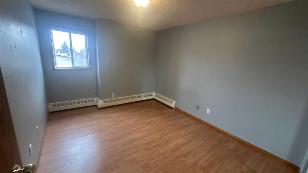 Additional image 6 of 8-6203 Bowness Road NW, Calgary, AB, T3B0E2