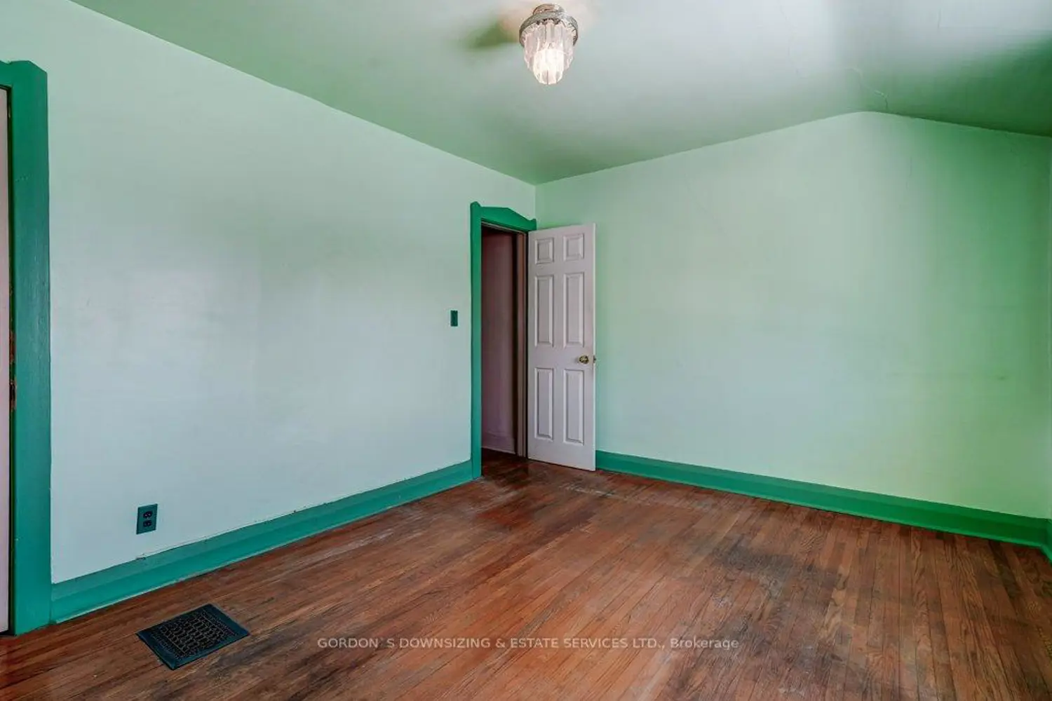 Additional image 11 of 203 Donlands Avenue