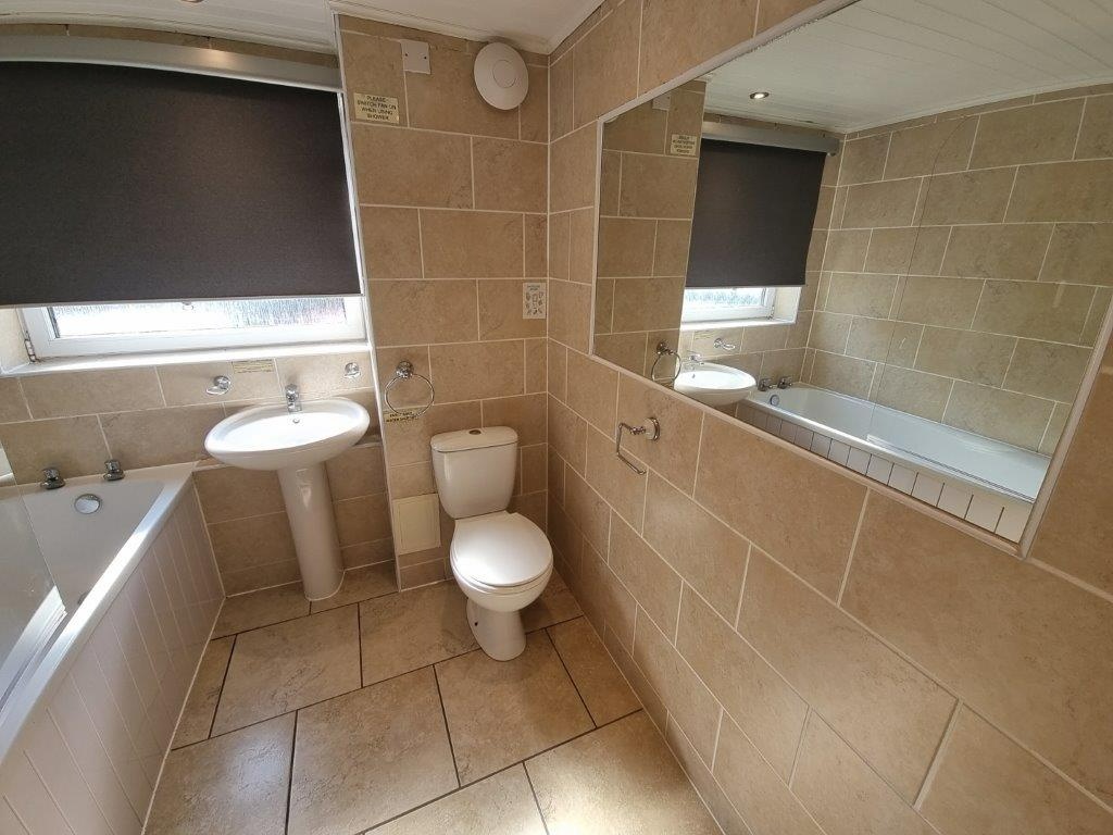 Additional image 11 of 4 Bed Flat, Hmo Licensed - St. Mungo Avenue, G4, N1 7GU