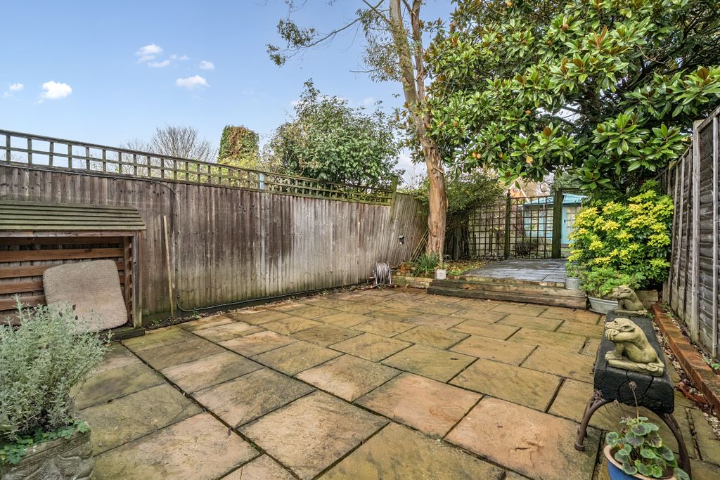 Additional image 12 of 4 bed semi-detached house for saleCores End Road, Bourne End SL8