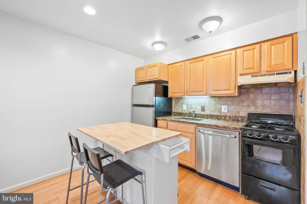 Additional image 8 of 1645 Park Road NW Unit 2, Washington, DC 20010