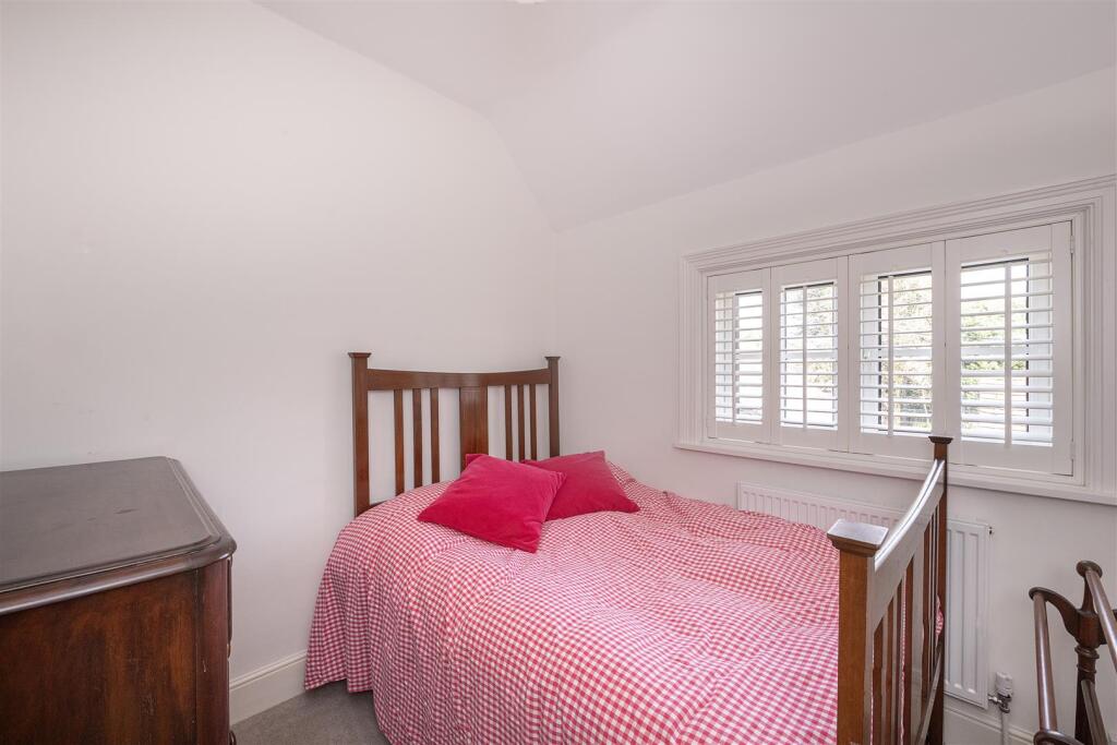 Additional image 8 of Luton Road, Harpenden