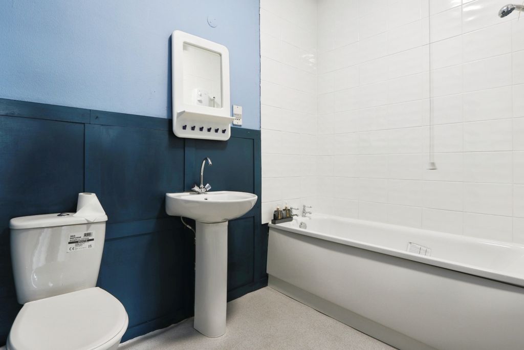 Additional image 5 of 1 bed flat for saleWest Park House, Spring Bank, Hull HU3