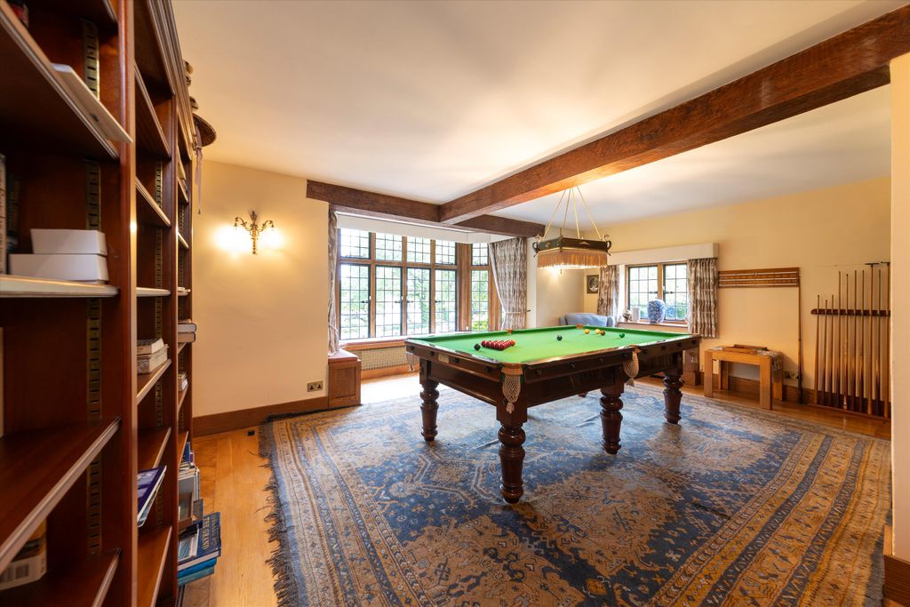 5 bed detached house for saleDock Lane, Beaulieu, Brockenhurst, Hampshire SO42 photo 5
