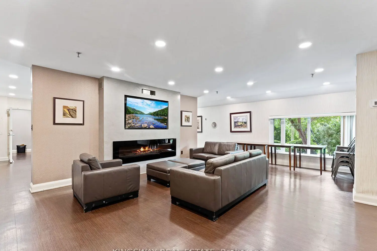 Additional image 7 of 240 Scarlett Road 1504