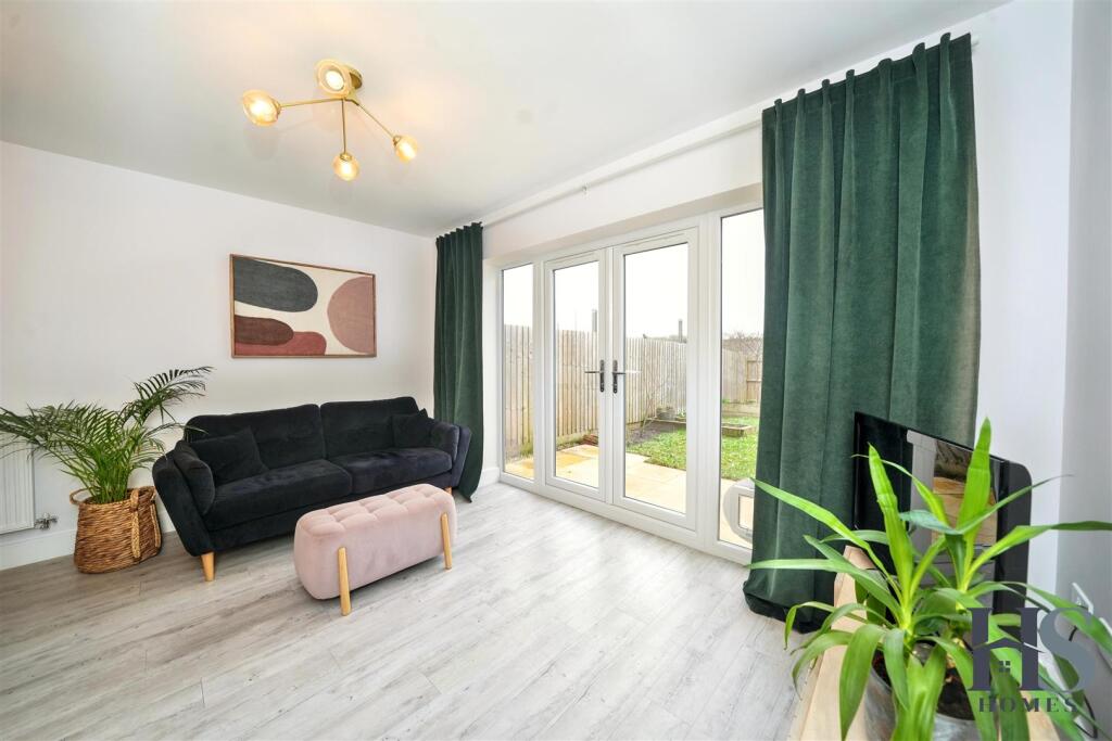 Additional image 5 of Russell Street, Cofton Hackett, Birmingham