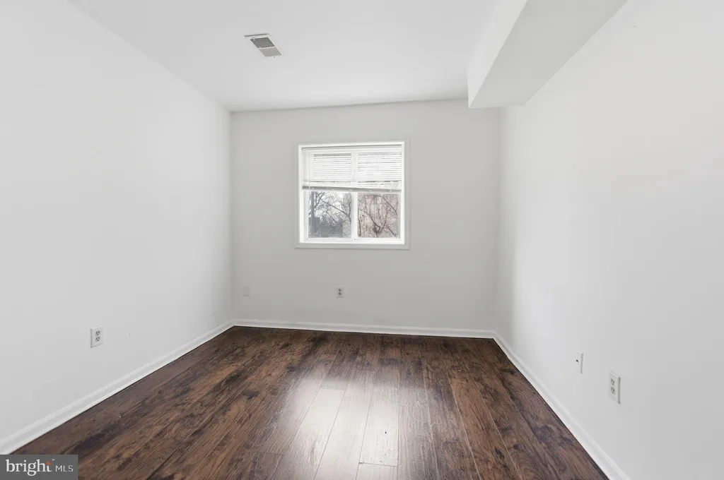 Additional image 3 of 506 Eastern Avenue NE Unit 202, Washington, DC 20019