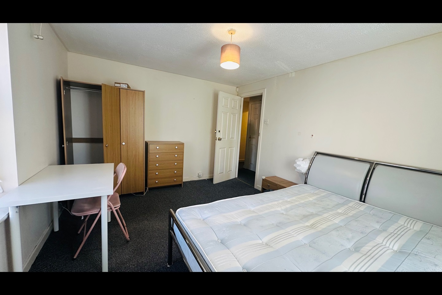 Additional image 5 of 3 Bed Flat, Heron Street, M15, N1 7GU