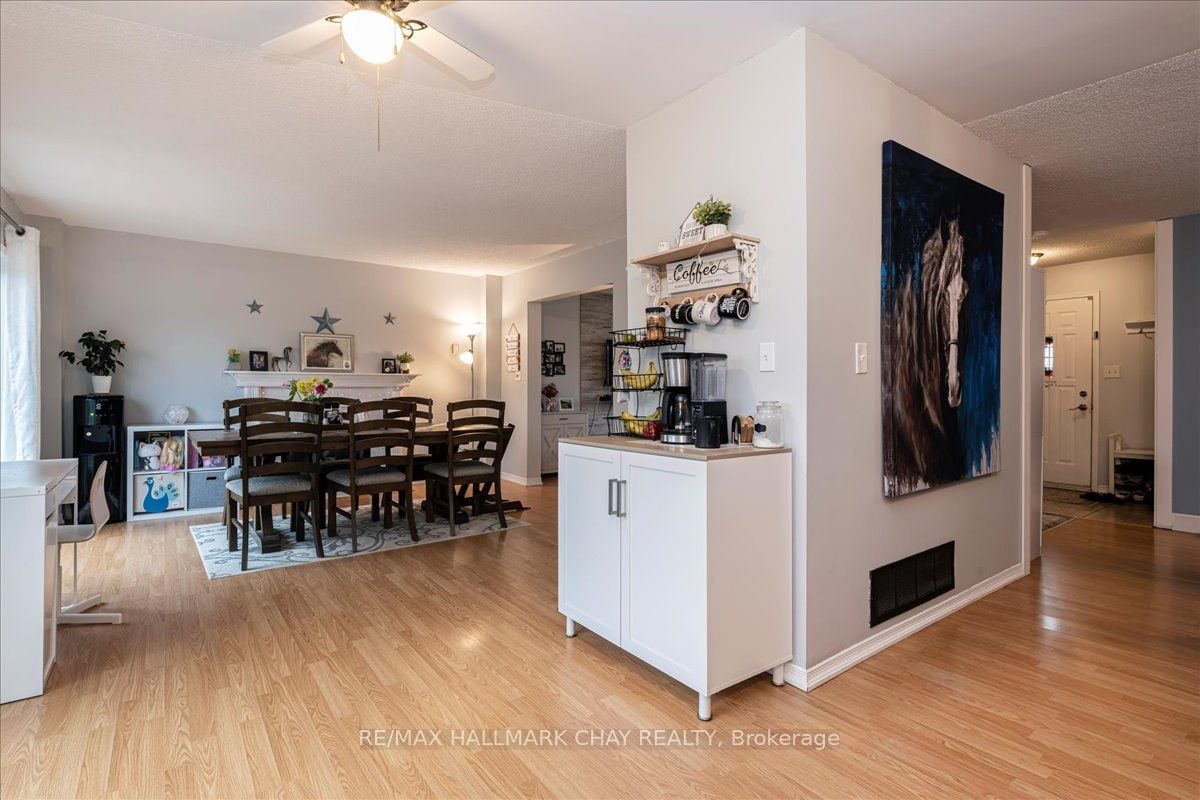 Additional image 4 of 11 Garibaldi Drive, Barrie, ON, L4N 8C3
