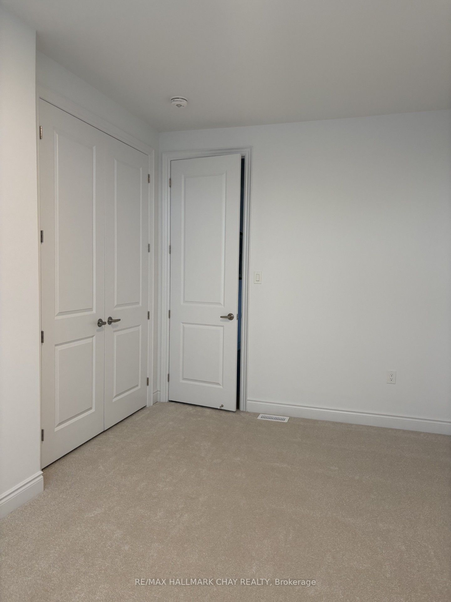 Additional image 5 of Room 1-54 Kiernan North Crescent, New Tecumseth, ON, L9R 0V3