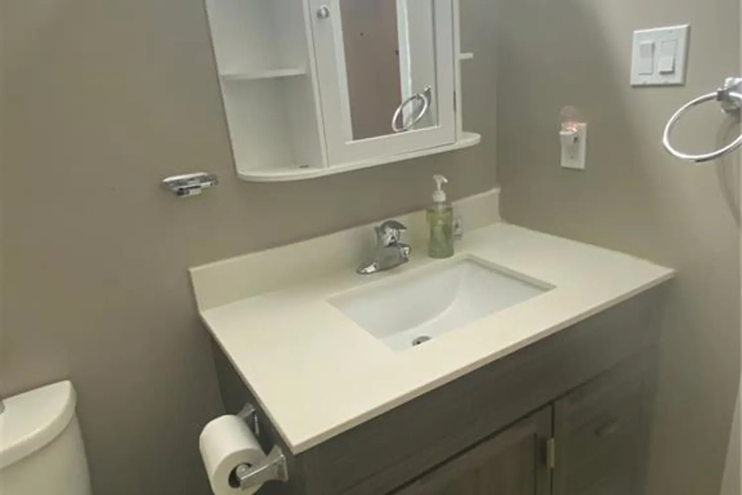 220 Kenyon Street 209 photo 5