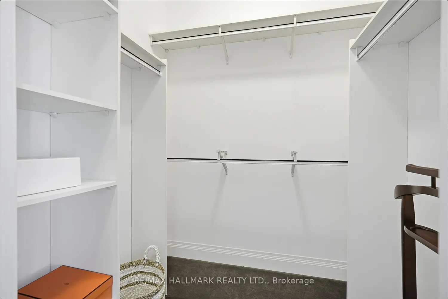Additional image 6 of 2191 Yonge Street 4801