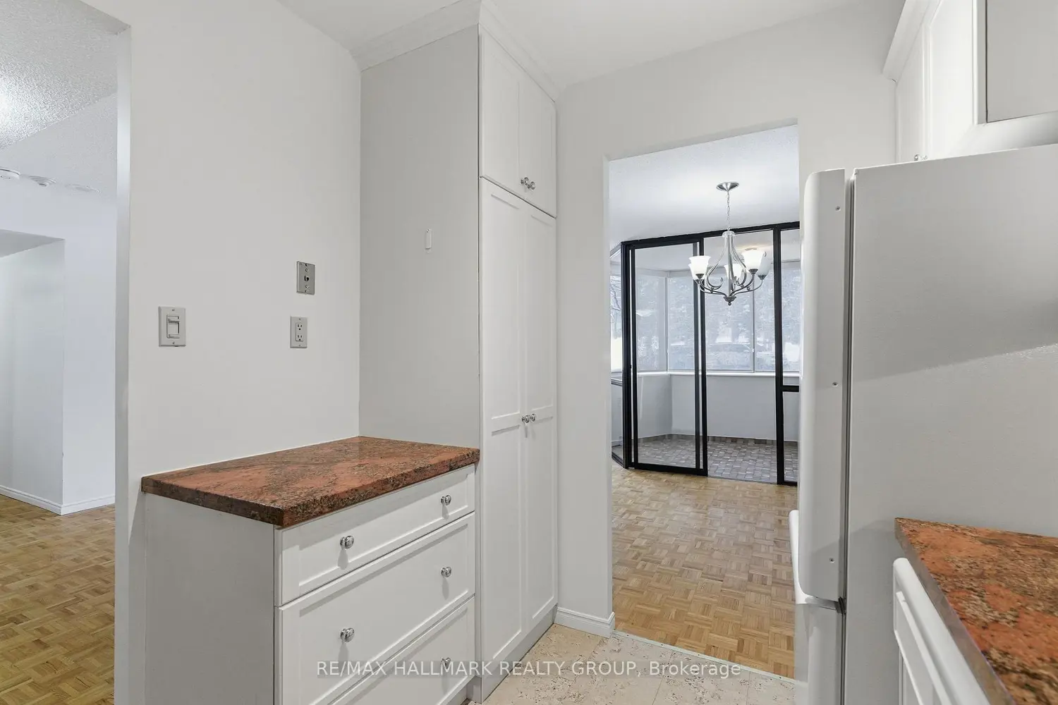 Additional image 6 of 2871 Richmond Road 411
