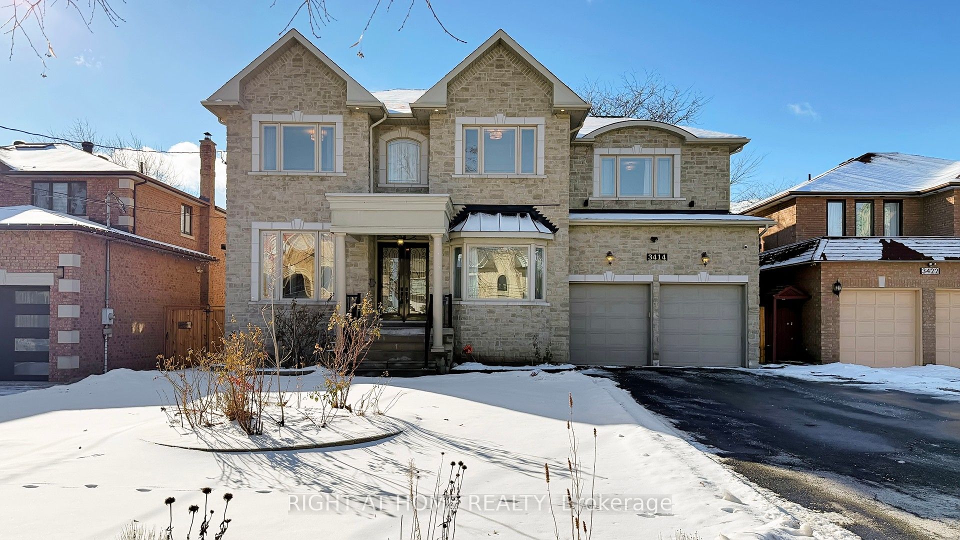3414 Joan Drive, Mississauga, ON, L5B 1T5
