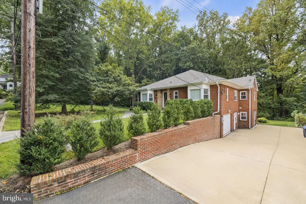Additional image 28 of 5908 17th Street NW, Washington, DC 20011