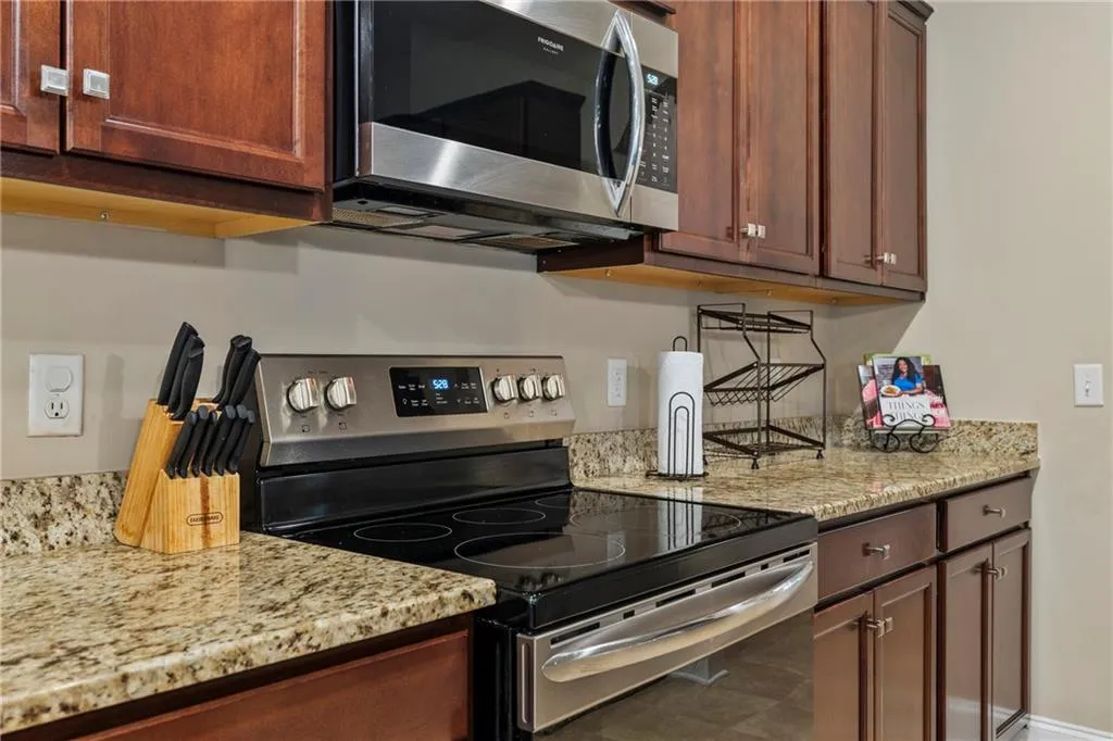 Additional image 72 of 107 White Oak Place, Smiths Station, AL 36877