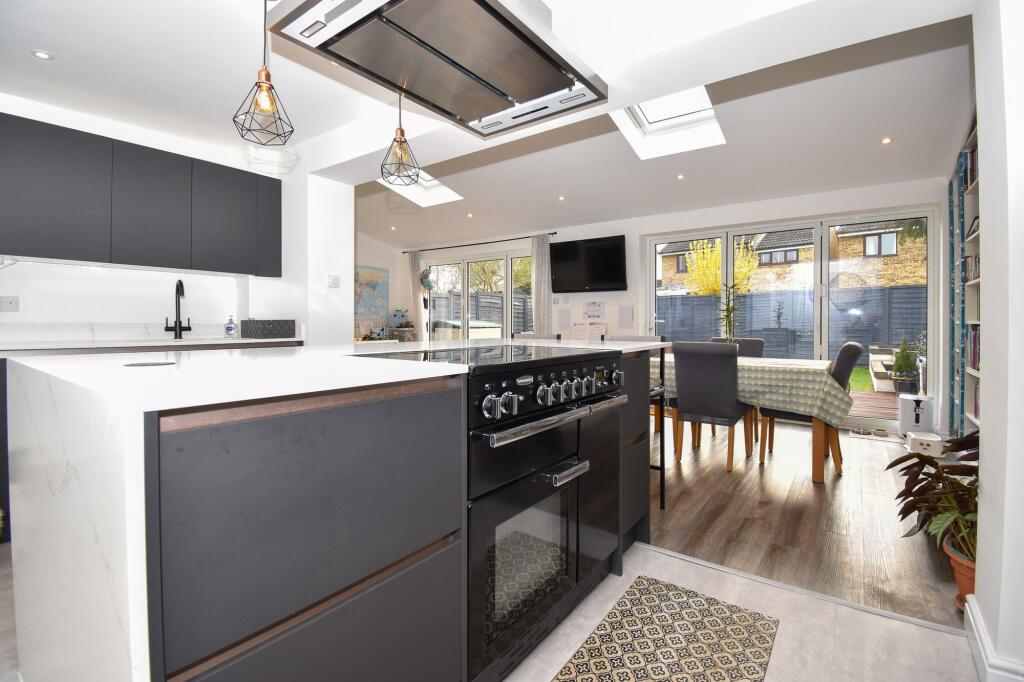 Additional image 6 of Beverley Gardens, Welwyn Garden City, AL7