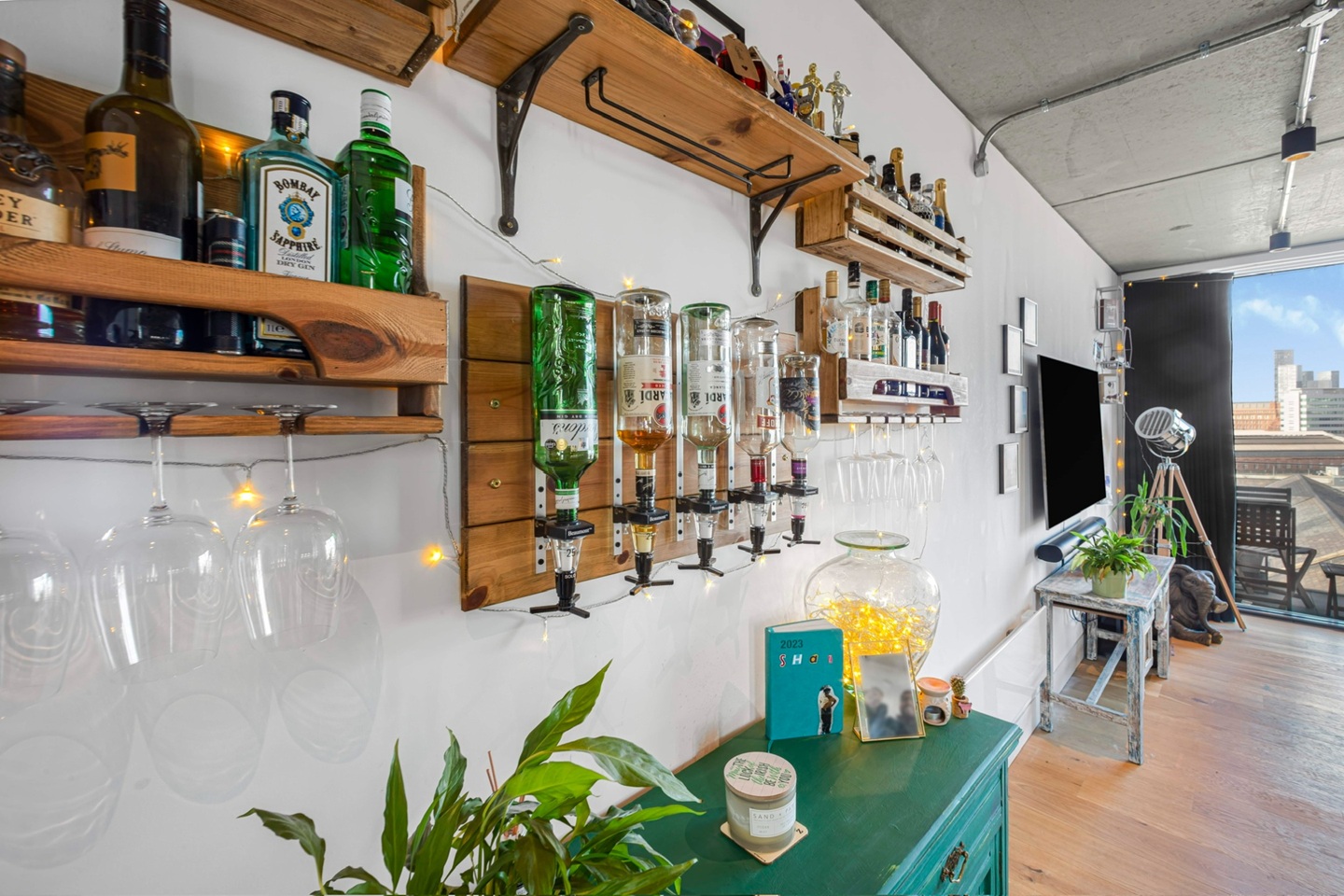 Additional image 5 of 2 Bed Penthouse, Chapeltown Street, M1, N1 7GU