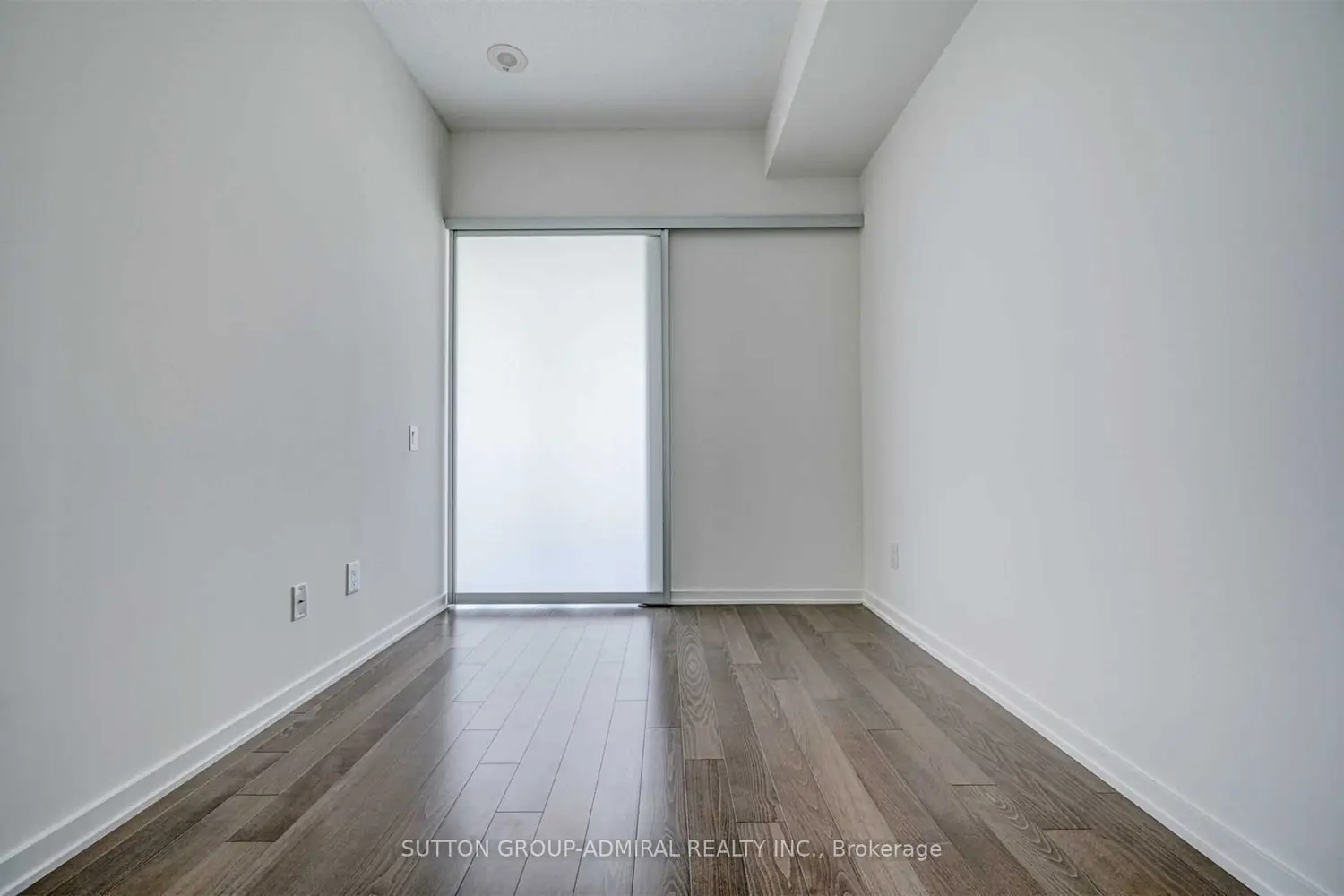 Additional image 9 of 105 The Queensway Avenue 413