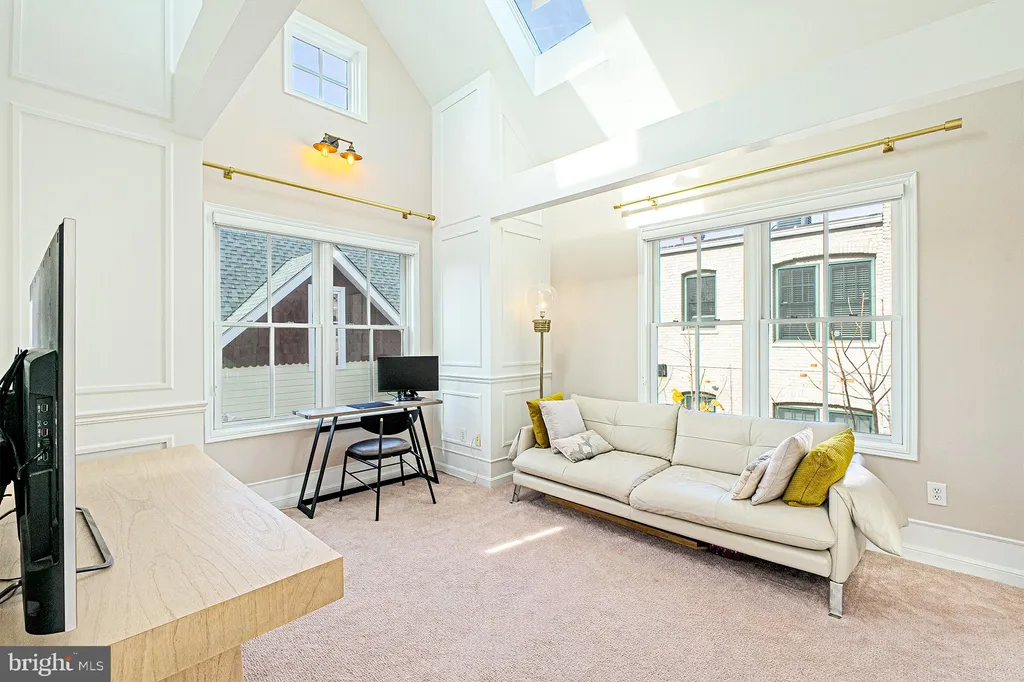 Additional image 23 of 3350 17th Street NW Unit PH2, Washington, DC 20010