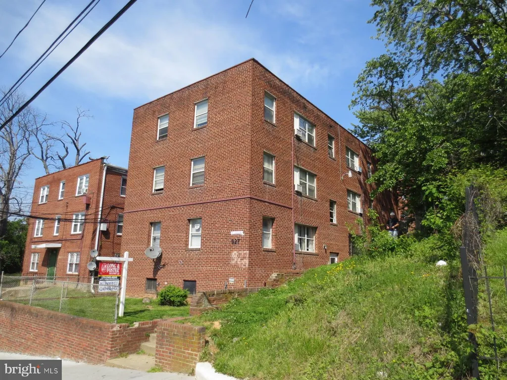 Additional image 2 of 927 52nd Street NE Unit 4, Washington, DC 20019
