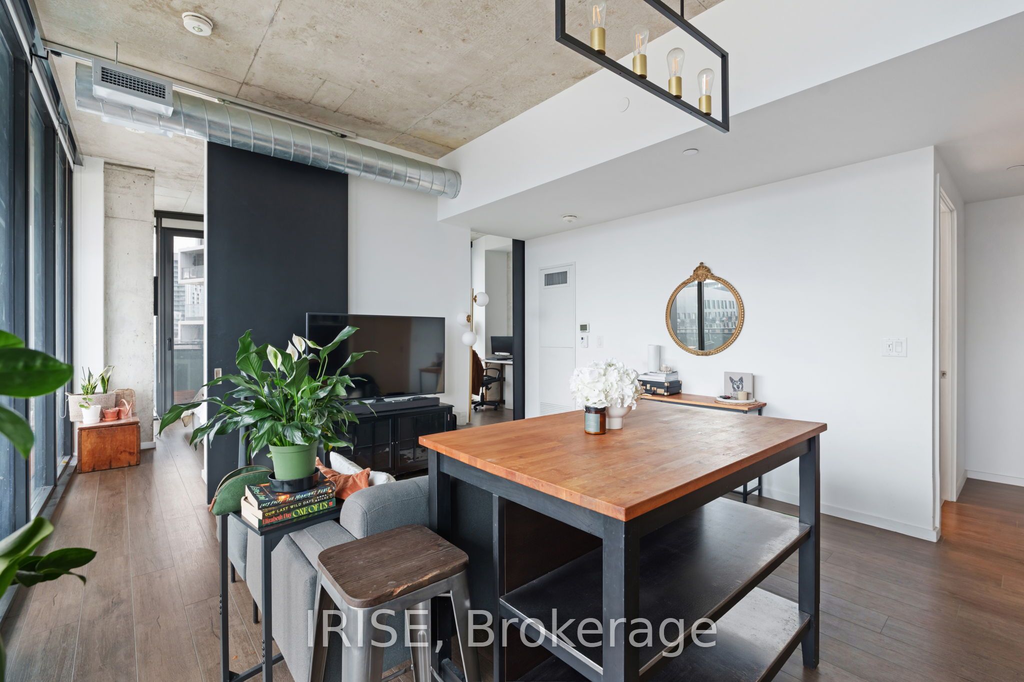 Additional image 4 of 613-21 Lawren Harris Square, Toronto, ON, M5A 0T4