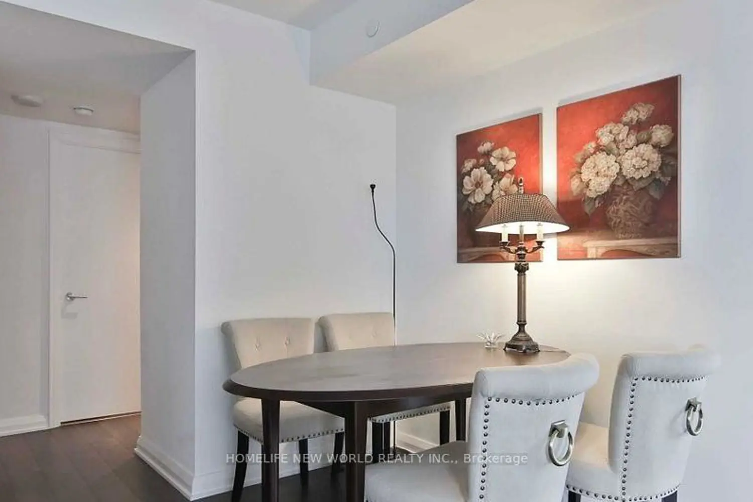 Additional image 8 of 155 Yorkville Avenue 2313