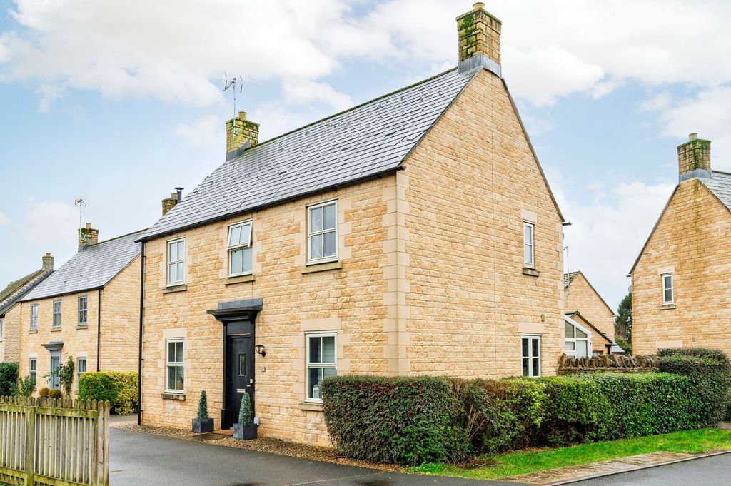 Primary image of 3 bed detached house for saleBibury Corner, Bourton-On-The-Water GL54