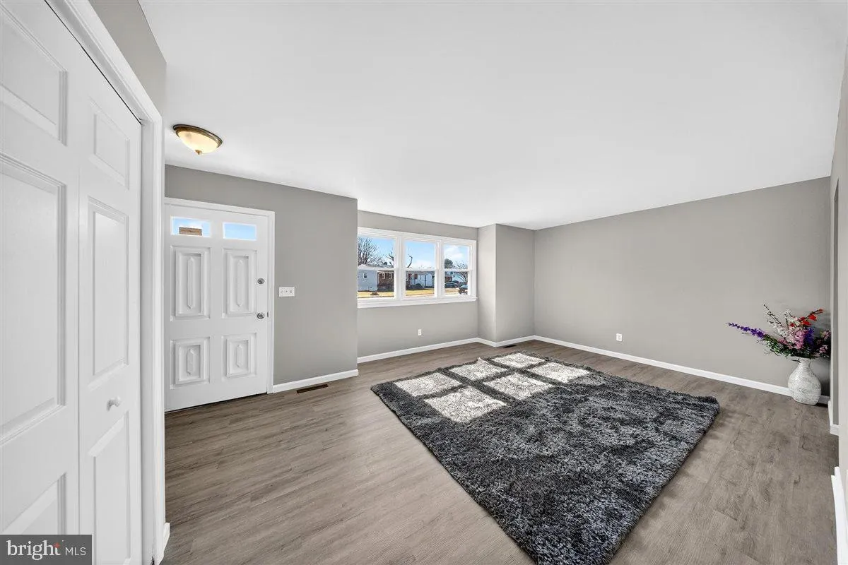 Additional image 41 of 76 Springlake Dr, Newark, DE 19711