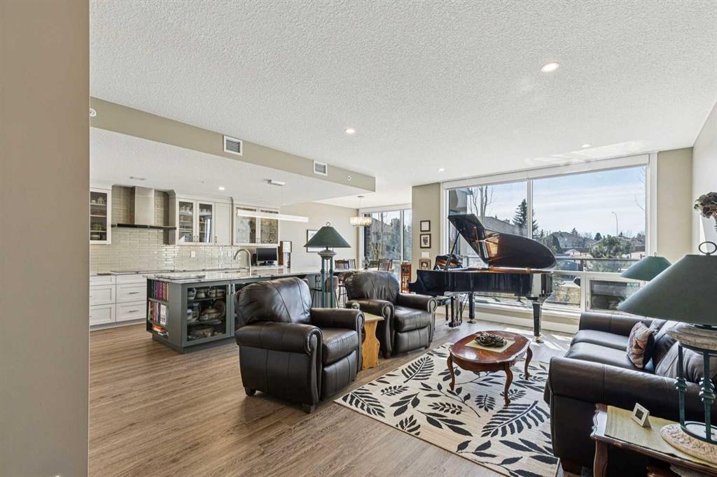 Additional image 3 of 312-15 Cougar Ridge Landing SW, Calgary, AB, T3H6C3