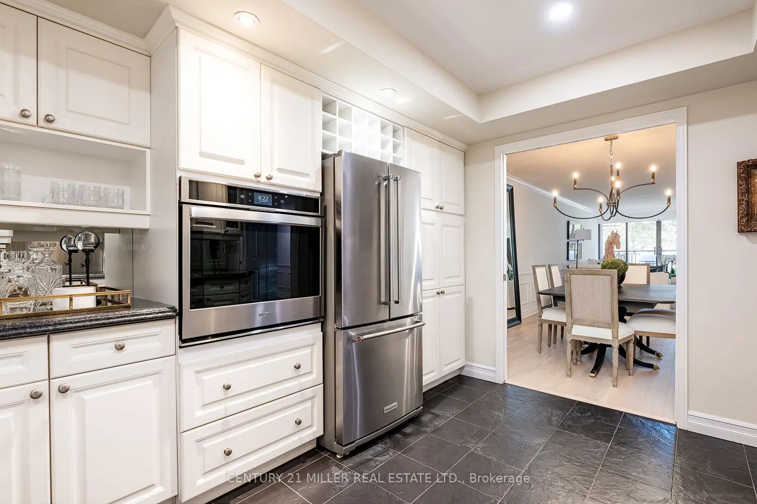 Additional image 9 of 100 Lakeshore Road 201