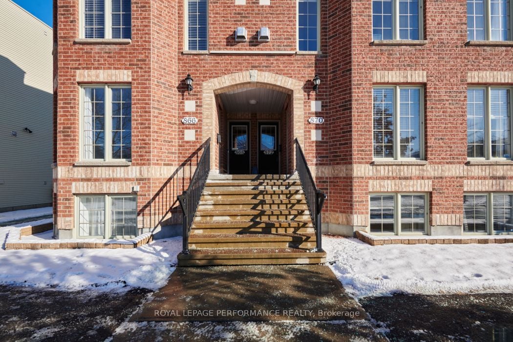 Additional image 3 of 870 Longfields Drive, Ottawa, ON, K2J 0J3